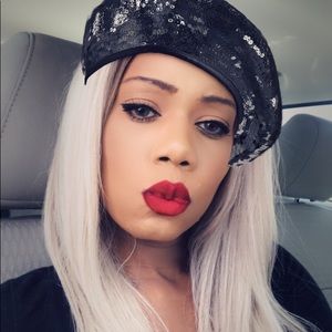 Meet your Posher, Amanda